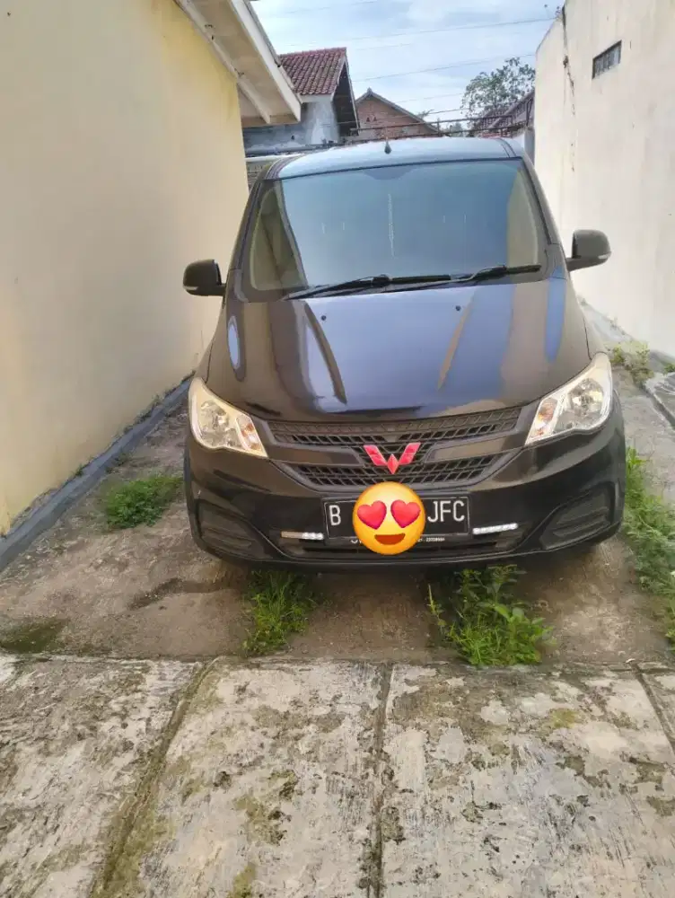 Dijual Mobil Wuling Confero 1.5 MT Hitam