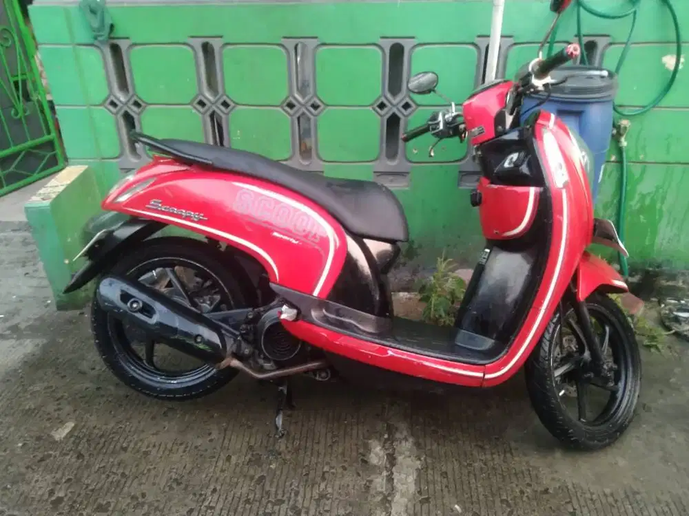 HONDA SCOOPY 2015