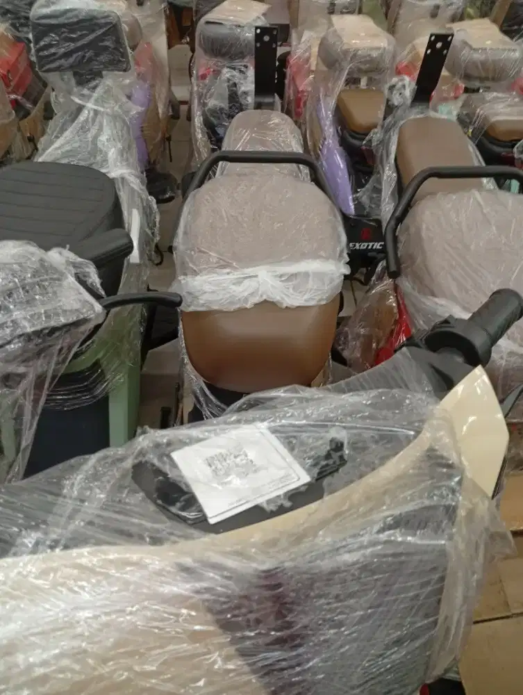 Sepeda listrik EXOTIC X-665 CREAM