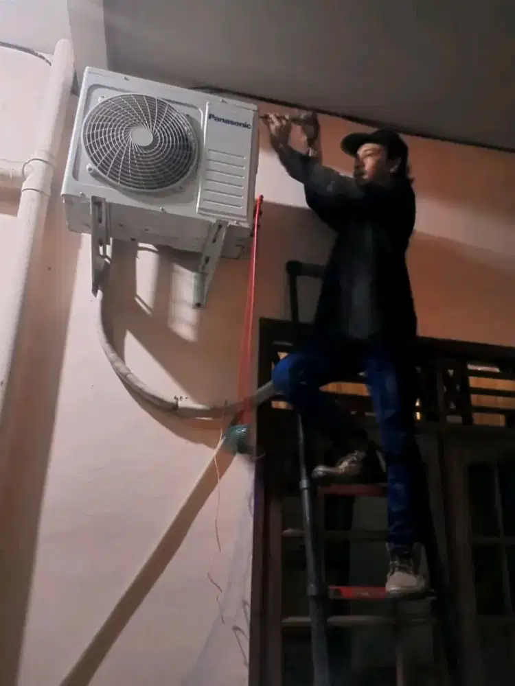 SERVIS AC MESIN CUCI KULKAS DLL