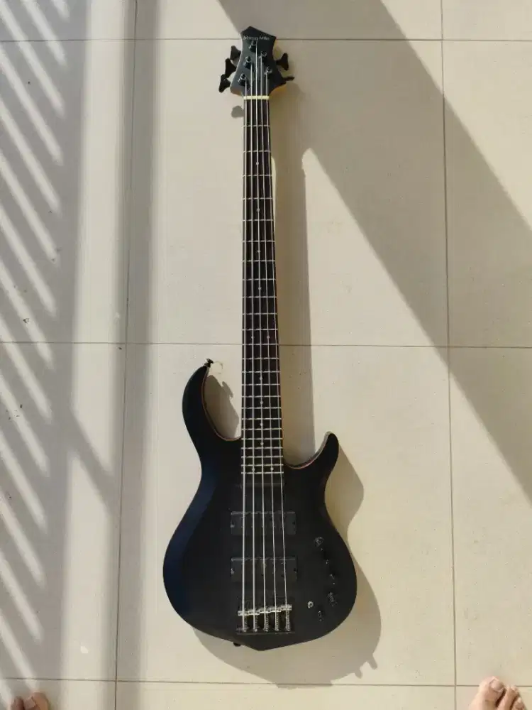 Bass Sire M2 5 string gen 2
