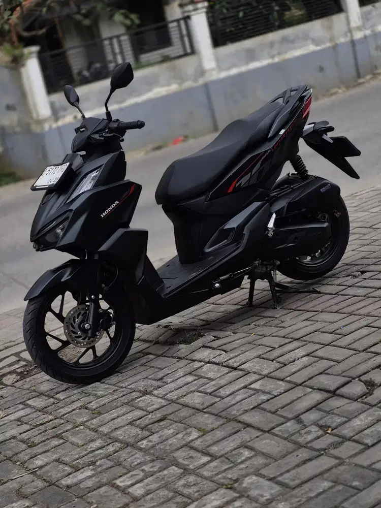 HONDA VARIO 160 CBS 2023 KM 11RB ASLI SIAP PAKAI