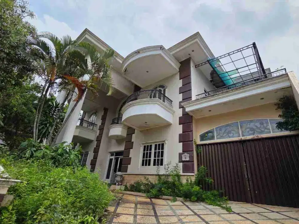 Rumah Mewah Lingkungan Elit di Bukit Sari Semarang