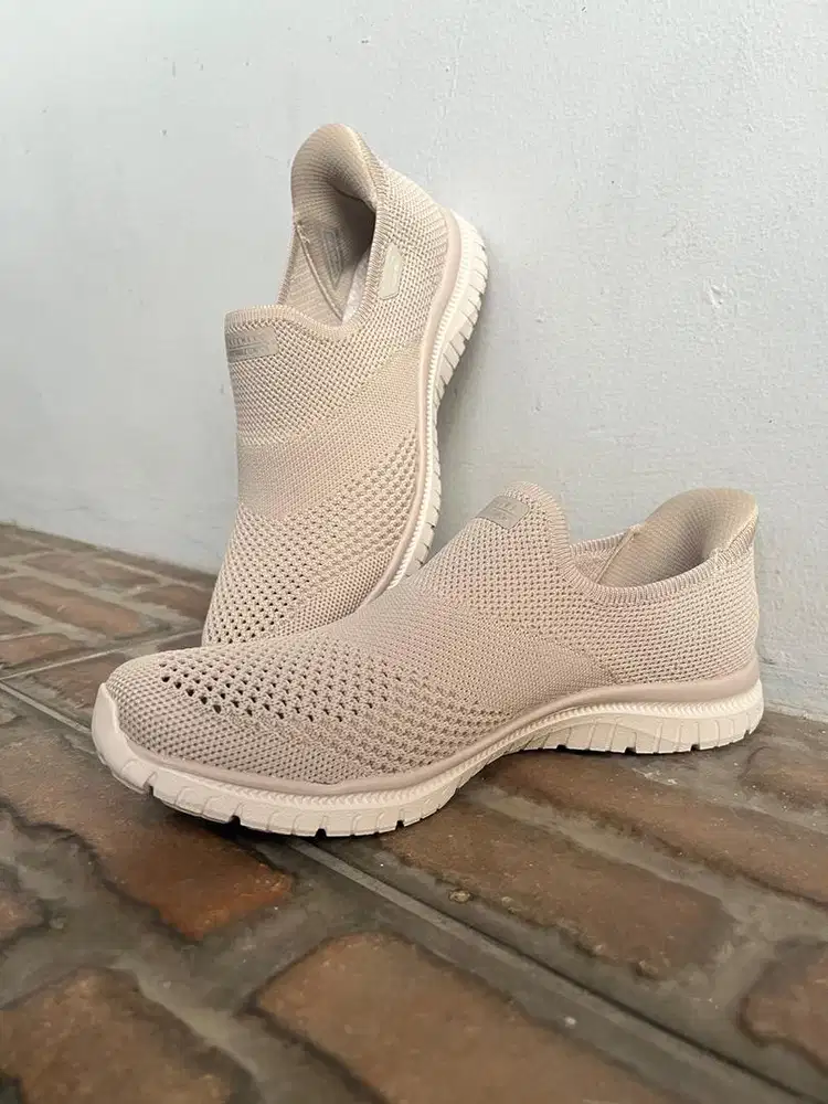 Skechers Slip-Ins Virtue Women’s Sneaker - Taupe Original