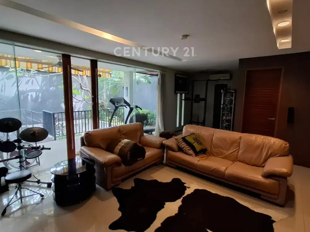 Rumah 3 Lantai Siap Huni Dan Strategis Di Rawamangun S9307