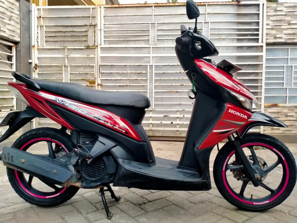 Honda Vario lengkap motor sehat walafiat keterangan detail dibawah