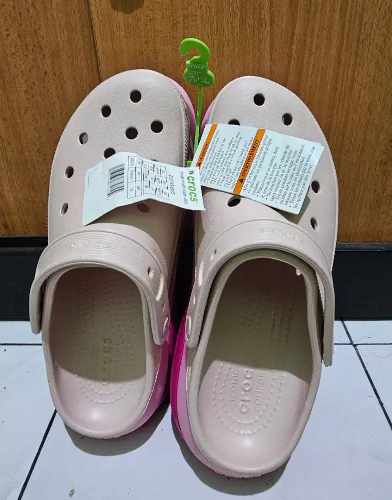 Crocs Mega Crush Matte Log