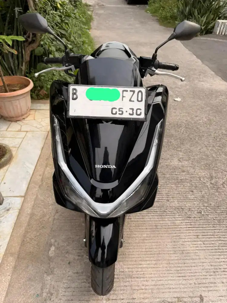 Honda PCX 160 CBS 2025 HITAM