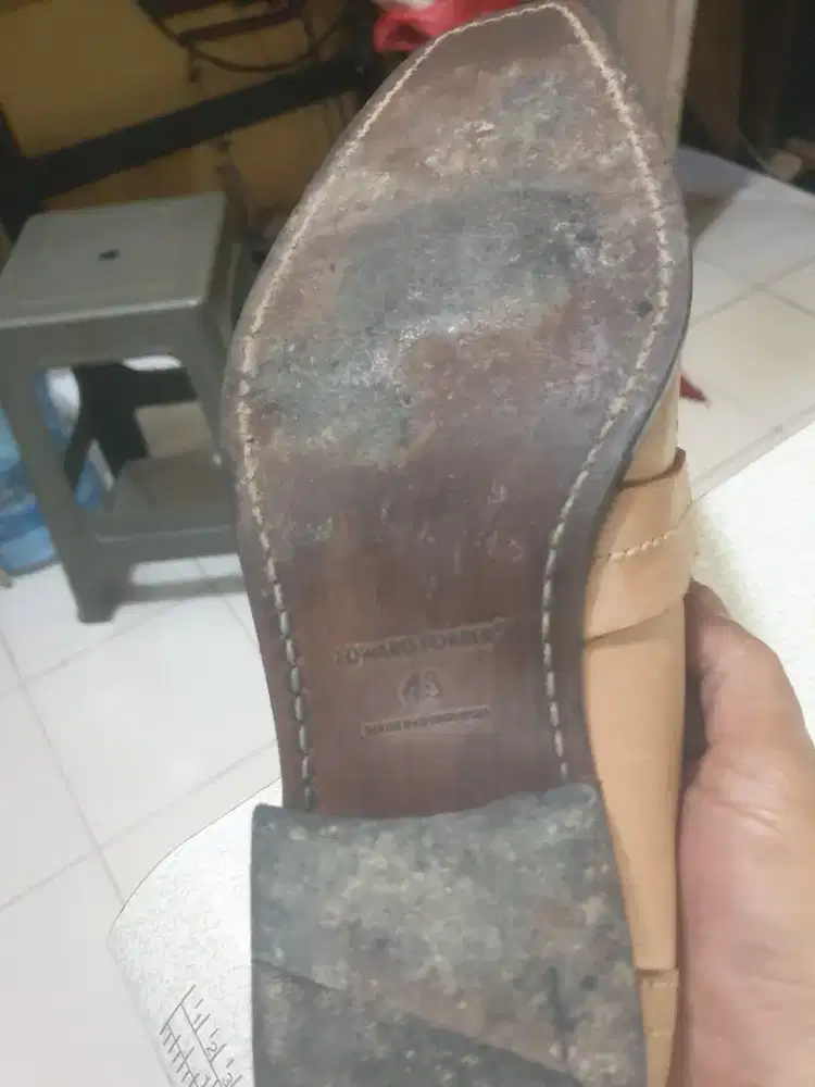 Sapeti sepatu pria dewasa