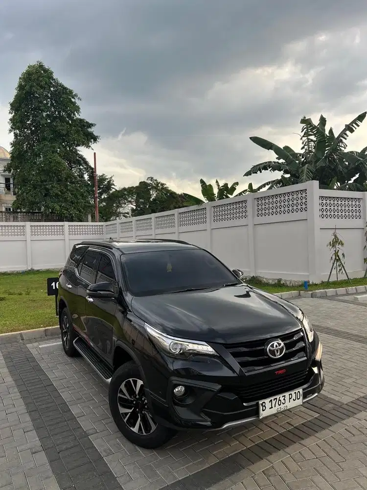 Toyota Fortuner 2.4 VRZ TRD Sportivo