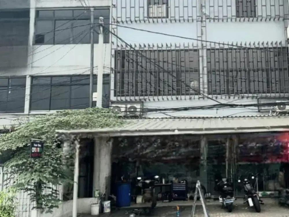 Traffic Tinggi! Spot Terbaik For Restoran, Cafe and Perkantoran - Ruko Gandeng di Bulak Kapal Bekasi Timur