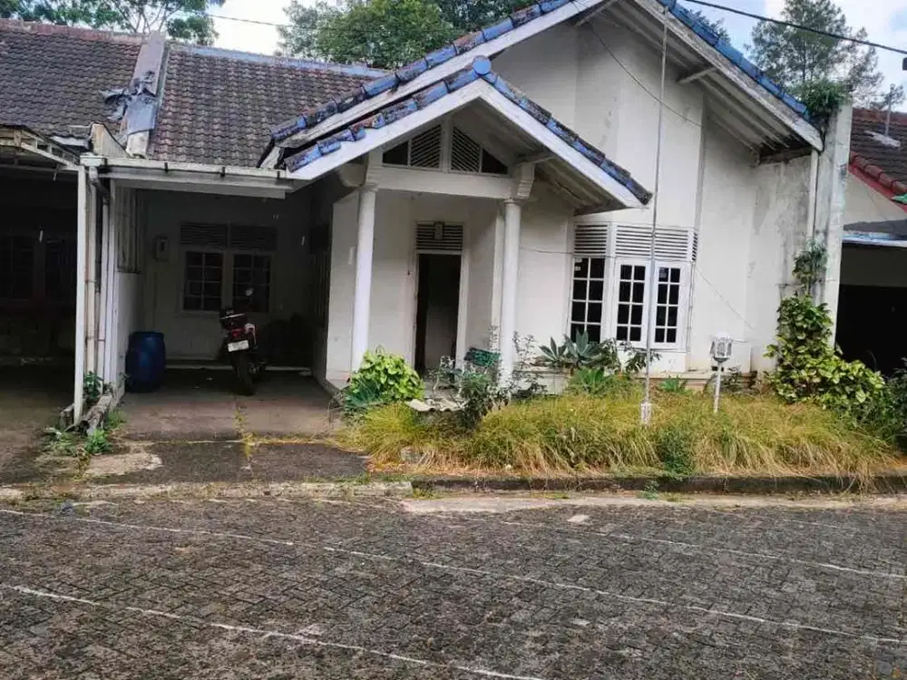 for sale 

Rumah Hitung Tanah Area  Tamansari Cihampelas Dago Bandung Hanya hitung tanah,Harga Termurah