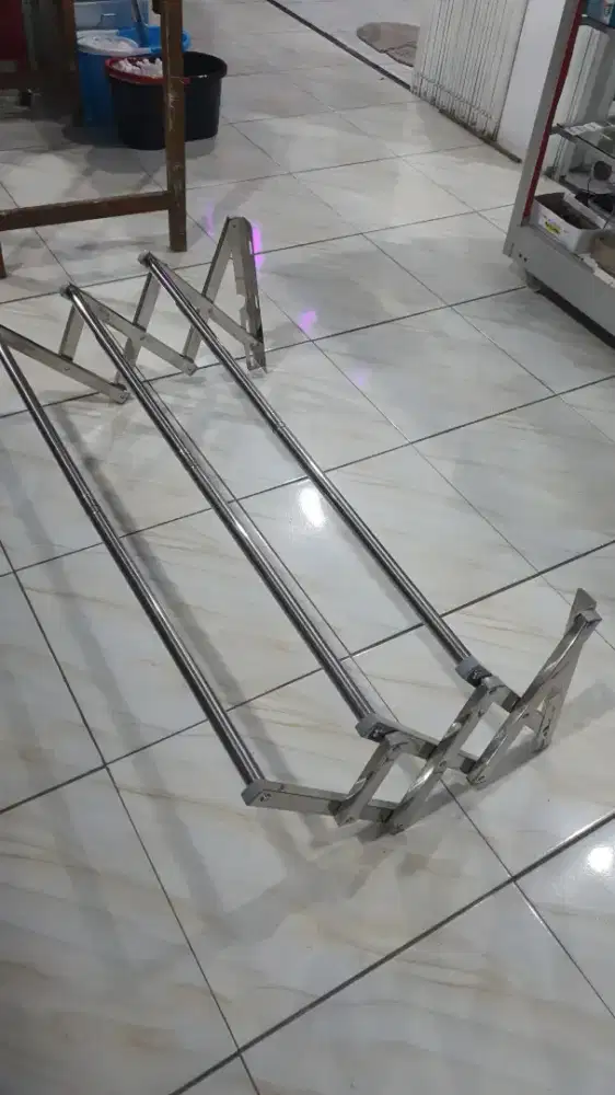 Jemuran Dinding Stainless 3 layer 1m