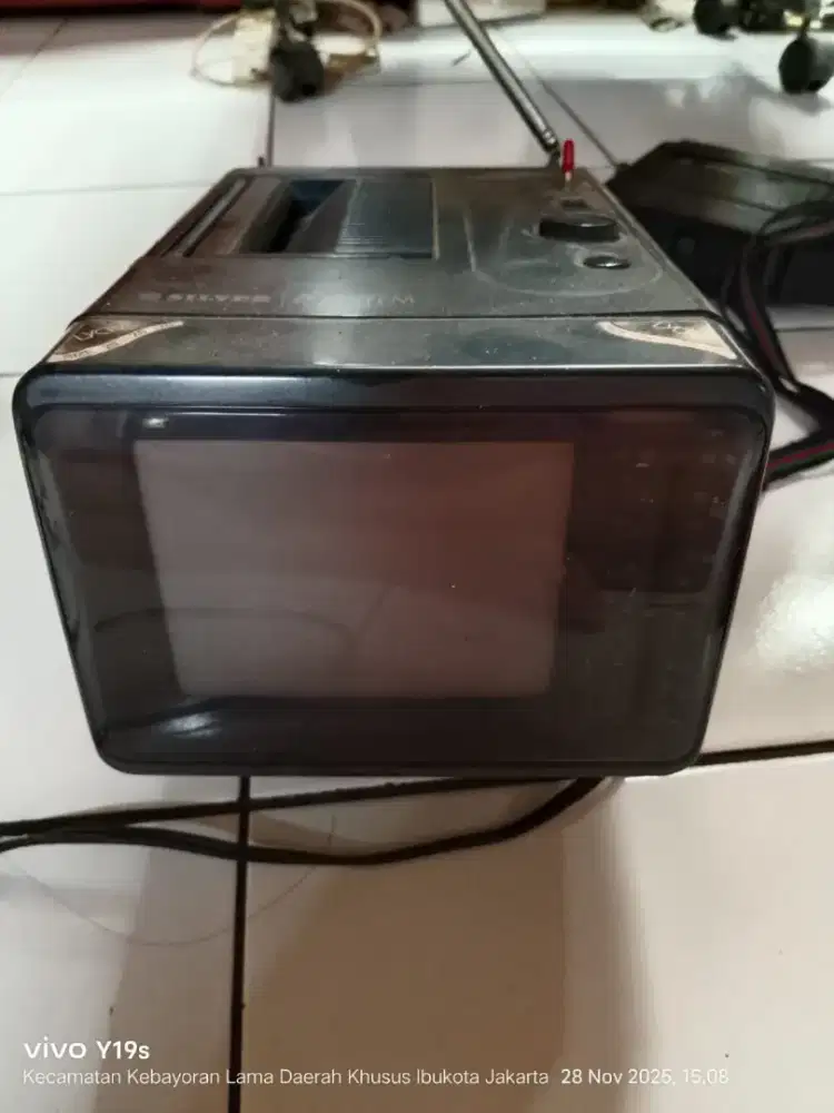 TV Portable  Kondisi Masih Nyala