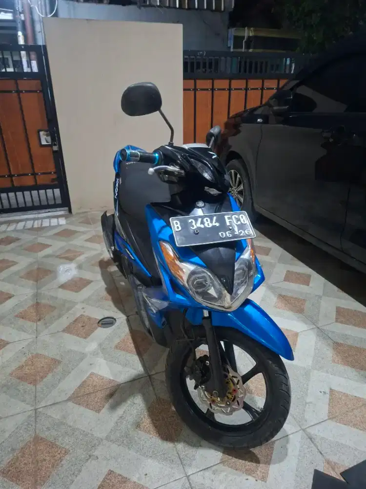 Yamaha Xeon 2011 Pajak hidup Seperti baru