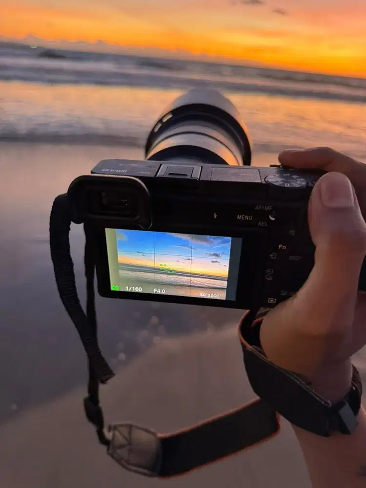 Lensa Sony E 18-105mm F4 G OSS