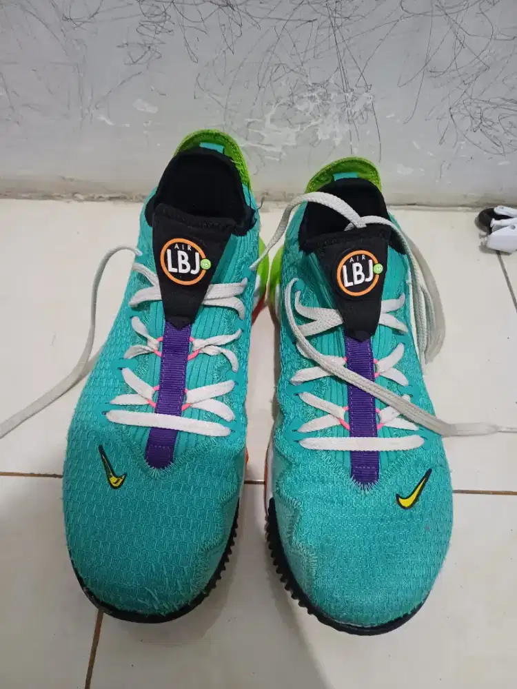 Sepatu NIKe air lebron James