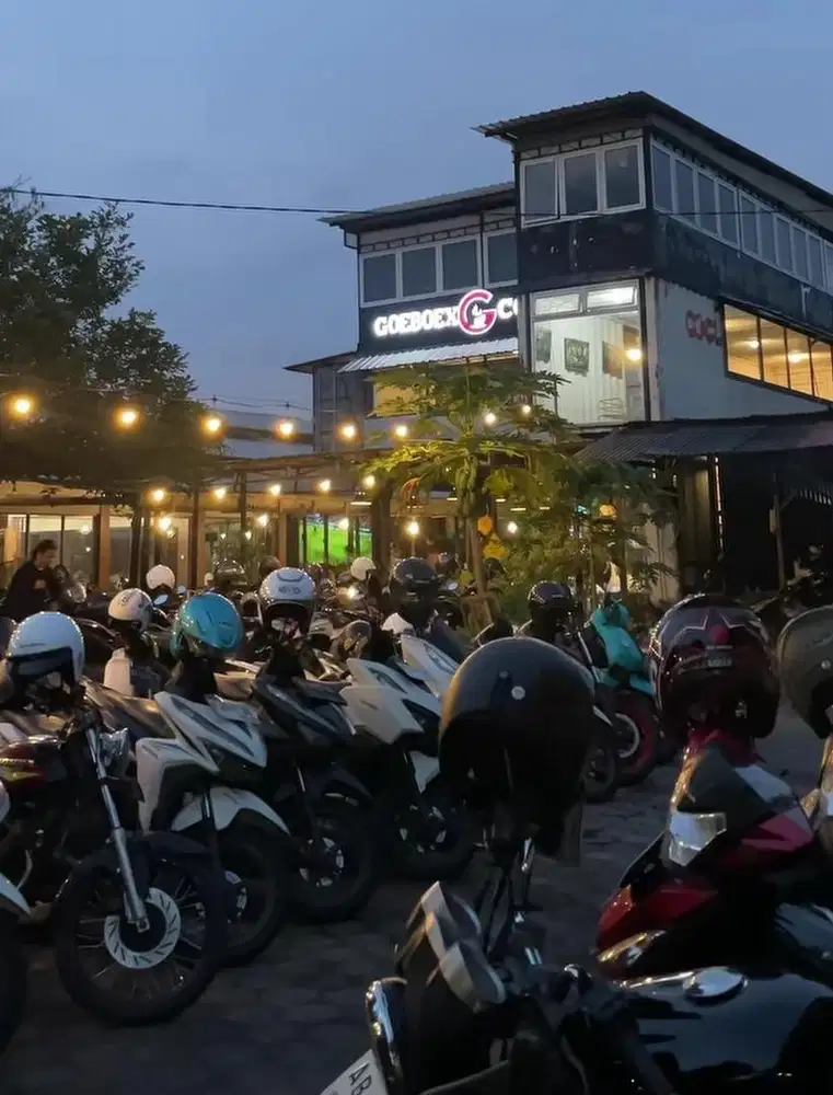 Bar Crew Coffee Shop