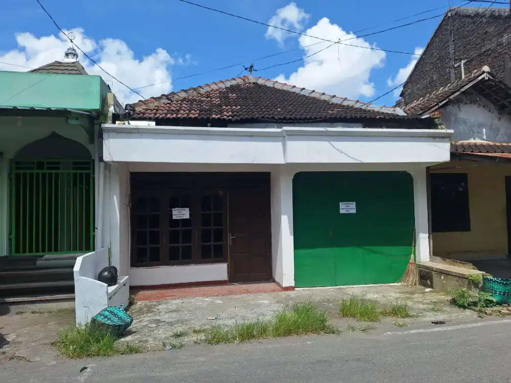 DI SEWAKAN RUMAH 2 KAMAR TIDUR 1 GARASI