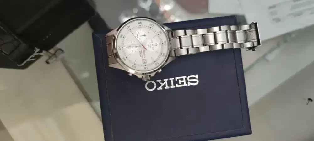 Seiko 100 M Cronograph