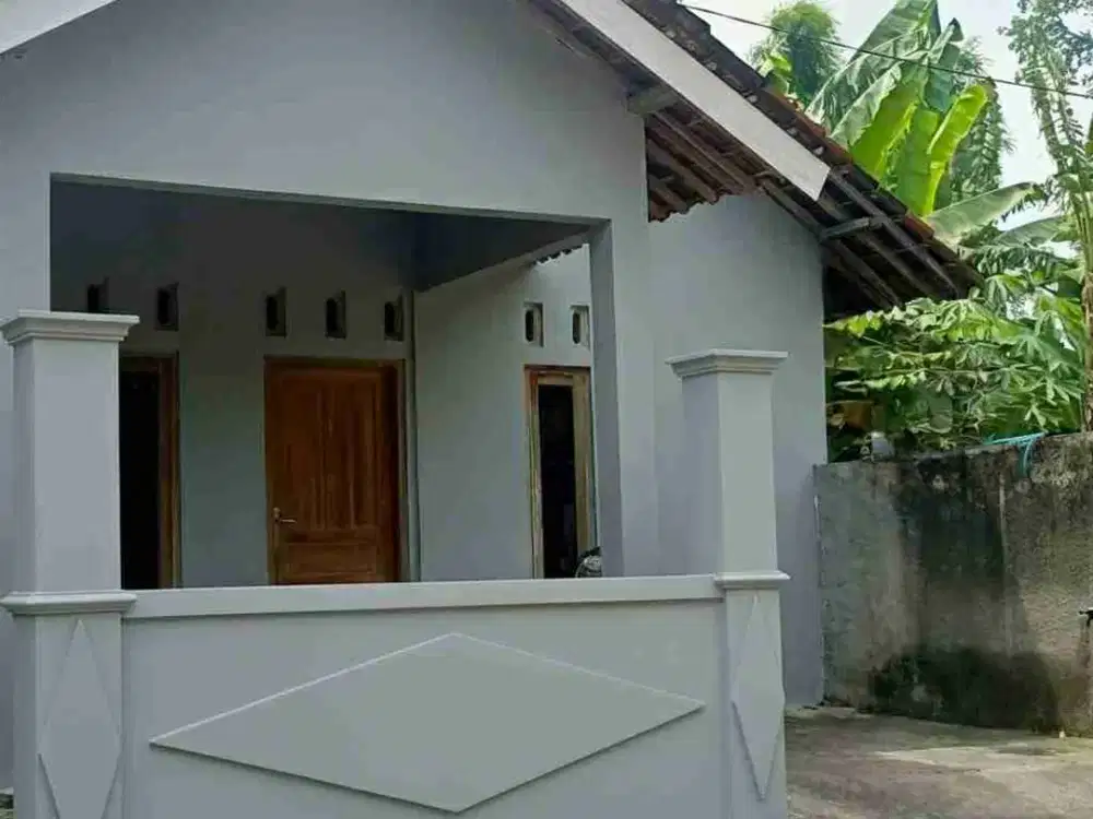 Di jual murah dkt barat exit tol Klodran