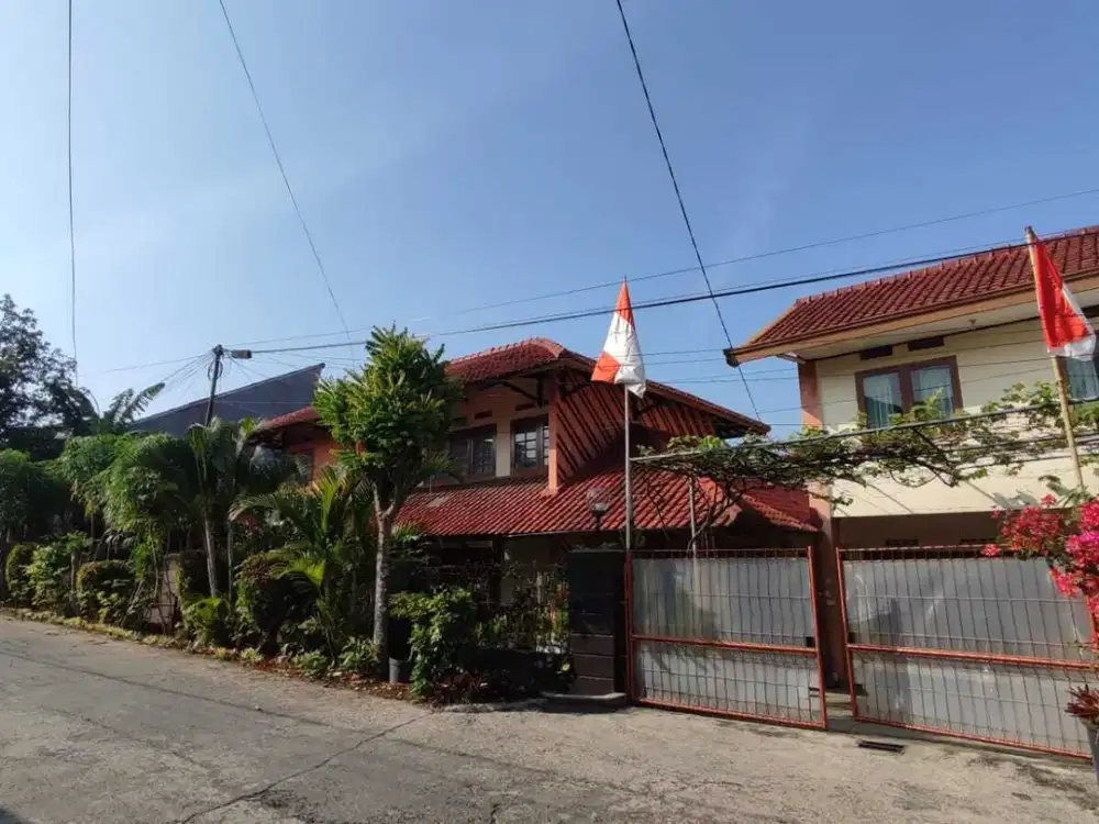 DIJUAL CEPAT RUMAH LUAS & NYAMAN. NEGO SAMPAI JADI, BUAT MODAL HAJI!