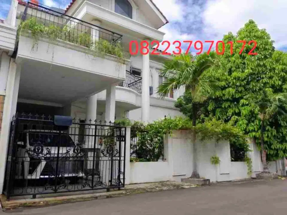 Dijual Rumah  Hook Cantik Luas Asri di Grand Galaxy Bekasi Selatan