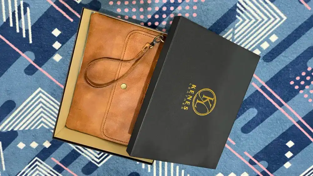 Tas Kulit Pria Merk Kenes