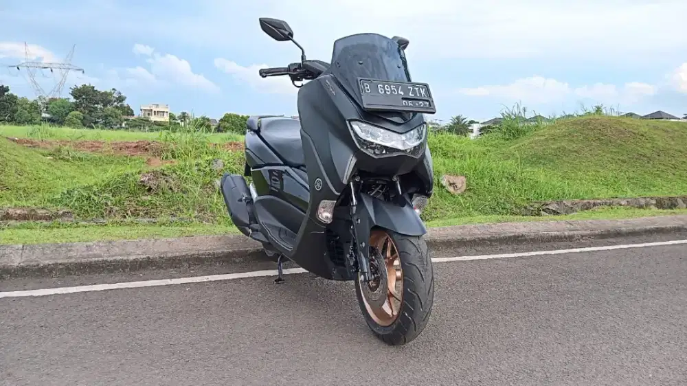 Yamaha NMAX connect keyles low KM 2022