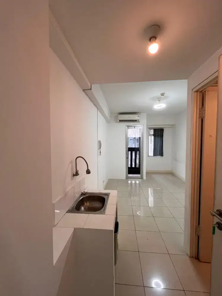 DISEWAKAN CEPAT APARTEMENT STUDIO KOSONGAN GREENBAY PLUIT