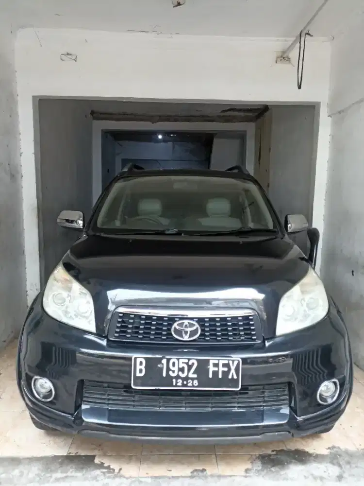 Toyota Rush 2011 Bensin