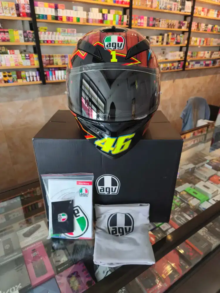 Helm agv k3sv like new