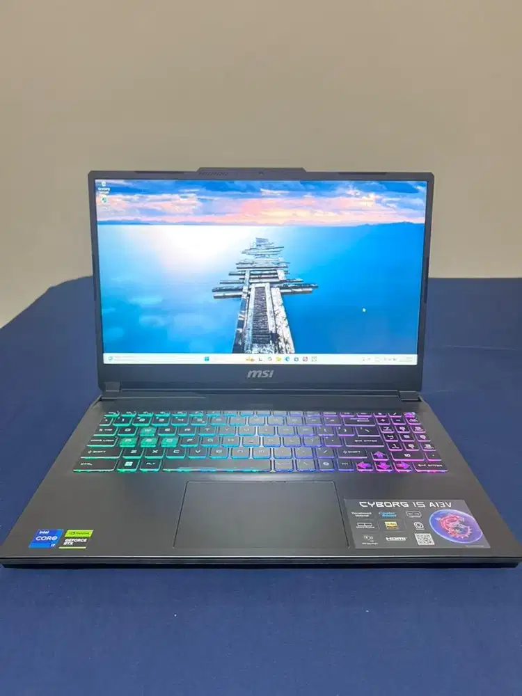 MSI Cyborg 15 A13VEK i7-13620H RTX4050 Ram 64 gb MULUS LIKE NEW