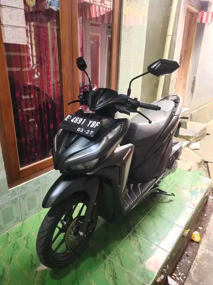Jual vario 125 iss thn 2022 leter E kuningan