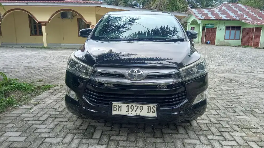 Innova Reborn V 2.4 MT solar