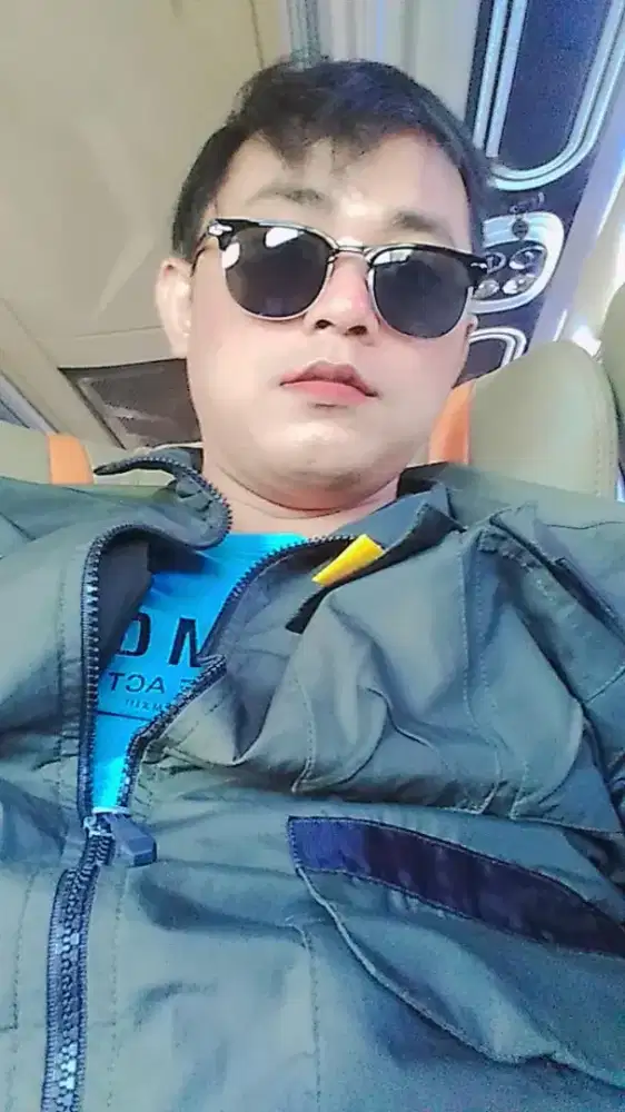 Mencari pekerjaan driver pribadi atau kantor dan lain2