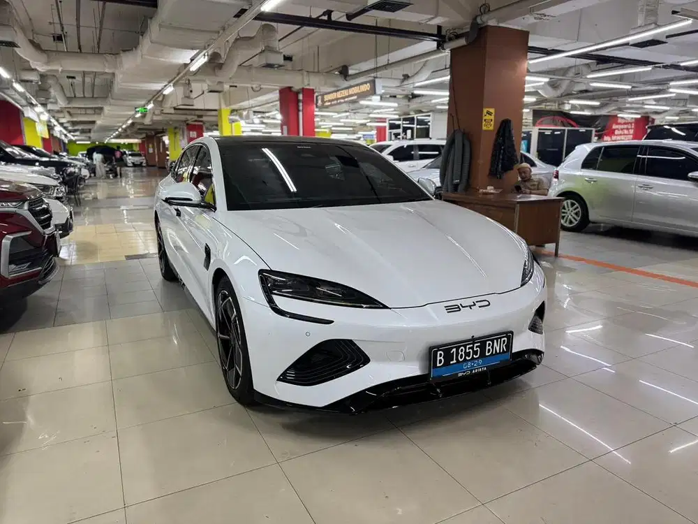 BYD Seal Premium 2024 km 4 ribu