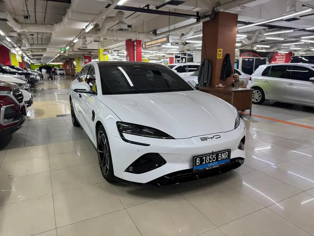 BYD Seal Premium 2024 km 4 ribu