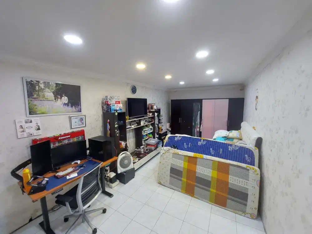 Dijual Termurahhh Rumah Di Taman palem lestari  Jakarta Barat