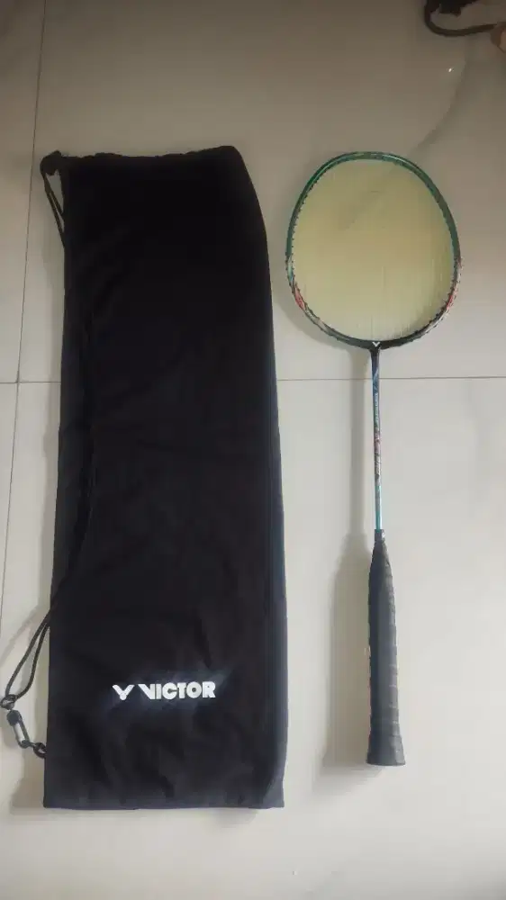 Raket viral victor thruster HMR PRO 4U