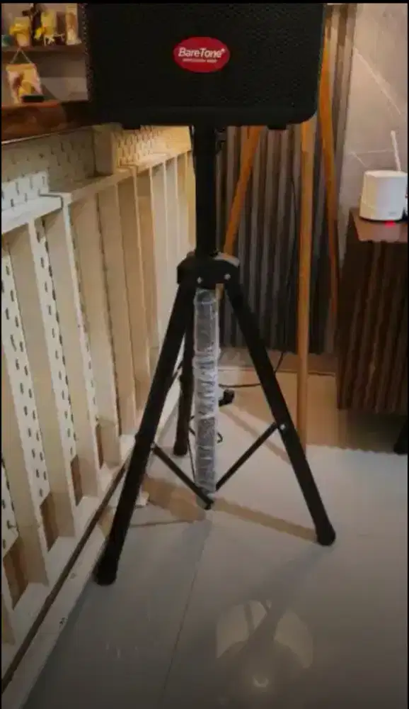 Stand dudukan speaker bareton