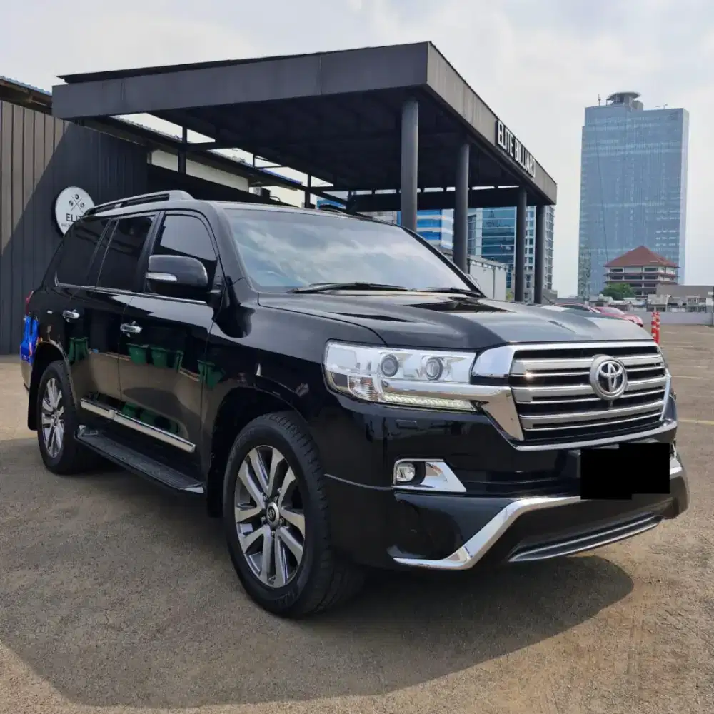 Toyota Land Cruiser 200 VXR ATPM 2018 Black Km 8rb Antikkk Perfect