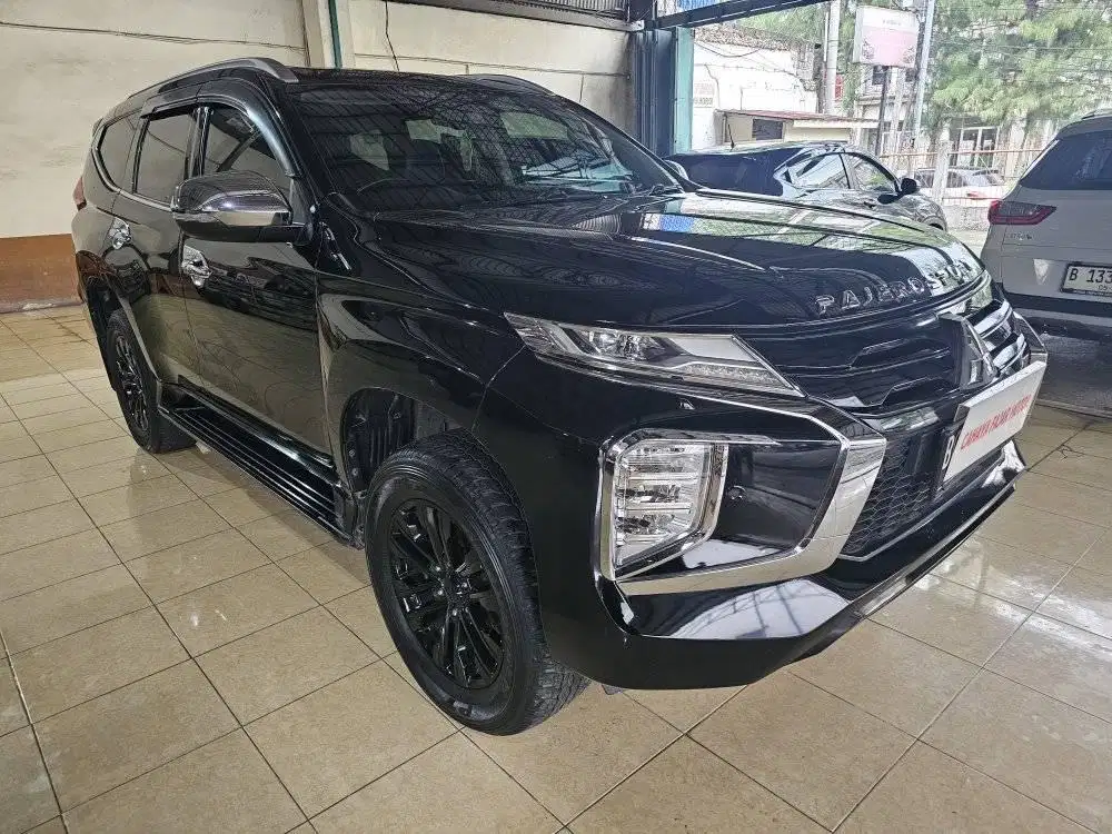 Mitsubishi Pajero Sport Dakar 4x2 At 2021 Hitam Facelift