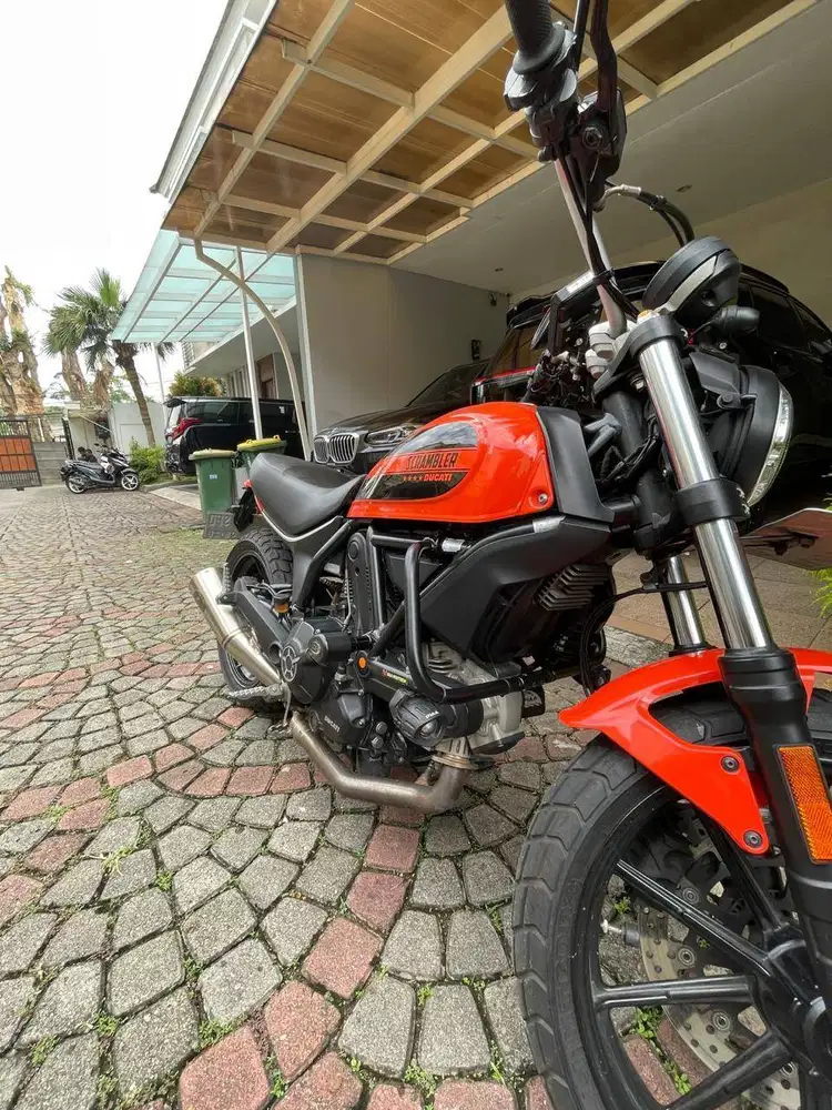 Ini specs motor sy yg mau dijual:  Ducati Scrambler Sixty2 tahun 2017