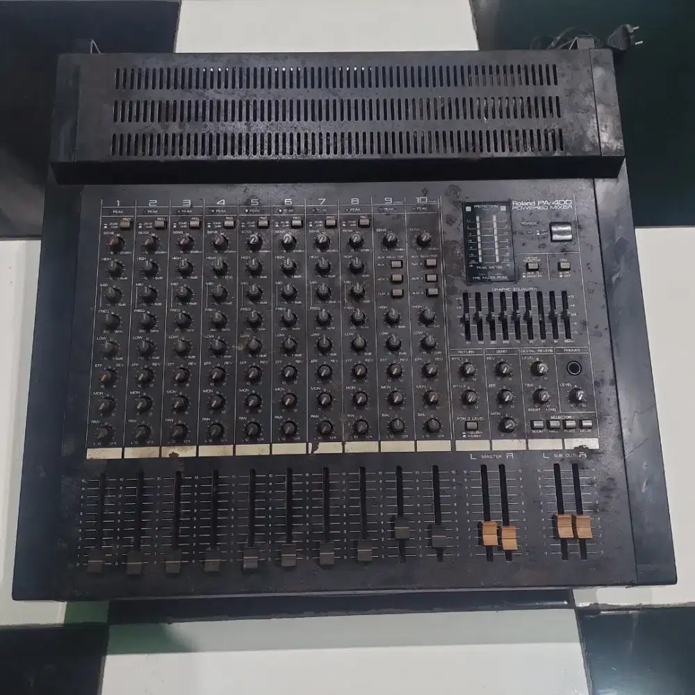 Power Mixer Roland. PA-400.Japan