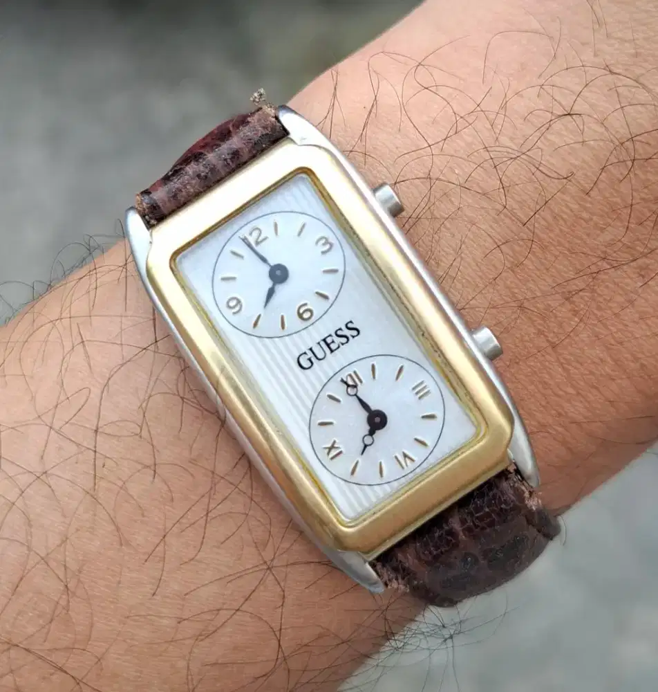 Guess tank dual time