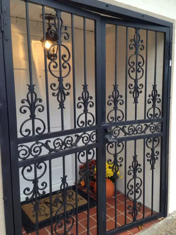 tralis jendela klasik