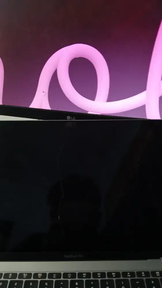 Macbook pro 2017 minus layar dan baterai