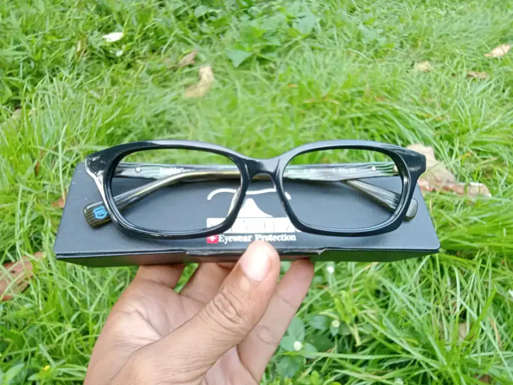 kacamata JINSWIST original kondisi mulus