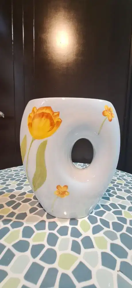 Vase BungaPajangan Keramik